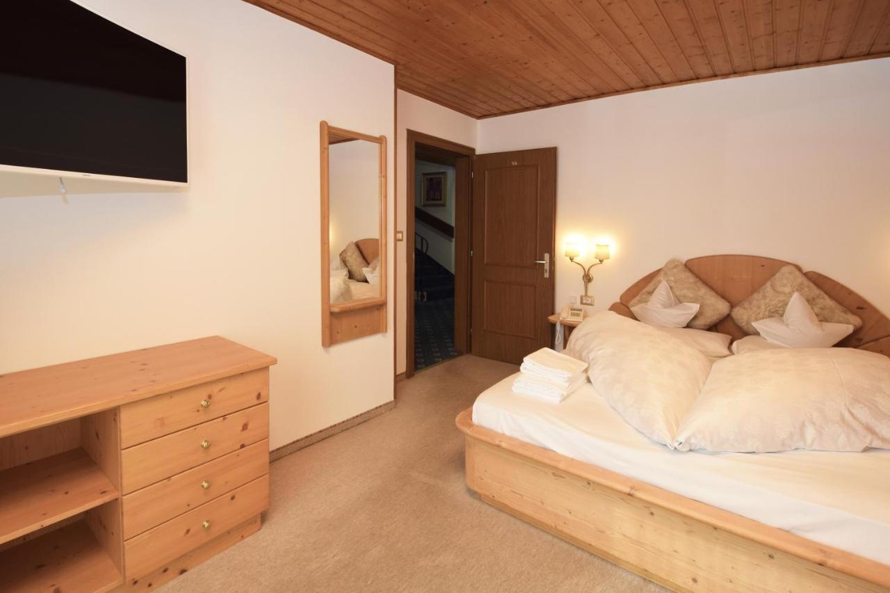 Hotel Chalet Olympia Монгуэльфо Экстерьер фото