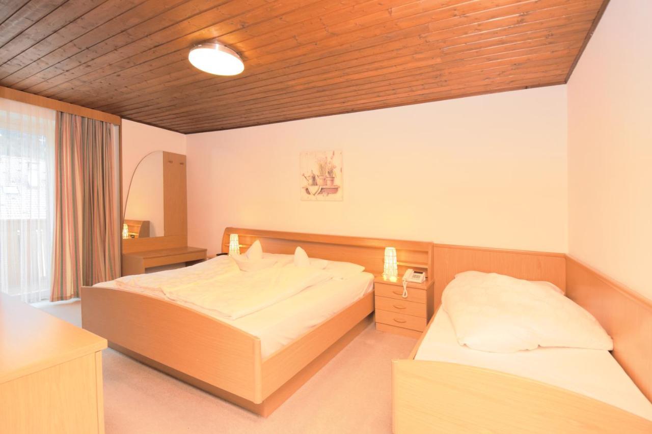 Hotel Chalet Olympia Монгуэльфо Экстерьер фото