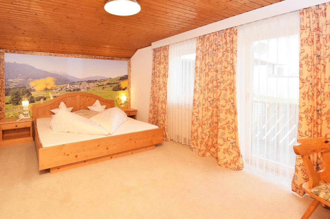 Hotel Chalet Olympia Монгуэльфо Экстерьер фото