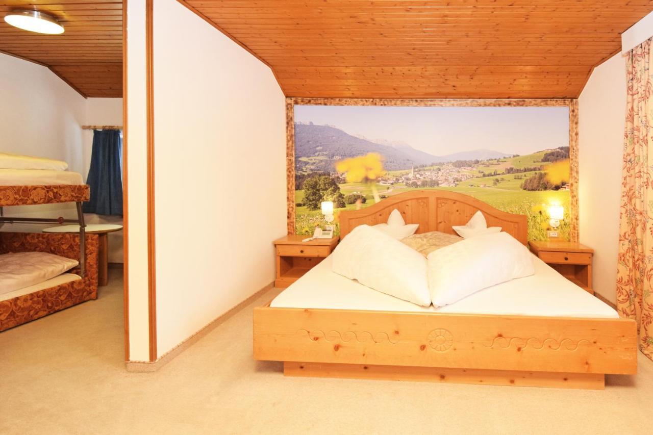 Hotel Chalet Olympia Монгуэльфо Экстерьер фото