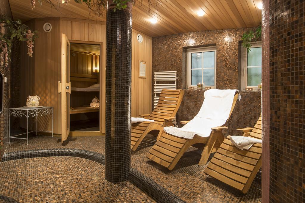 Hotel Chalet Olympia Монгуэльфо Экстерьер фото
