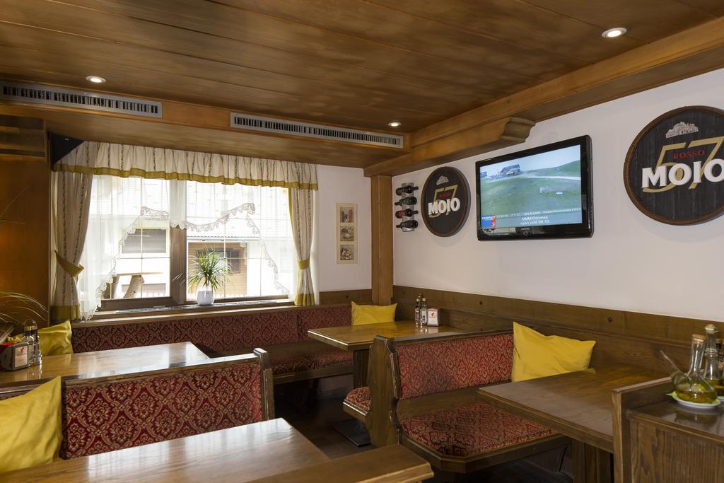 Hotel Chalet Olympia Монгуэльфо Экстерьер фото