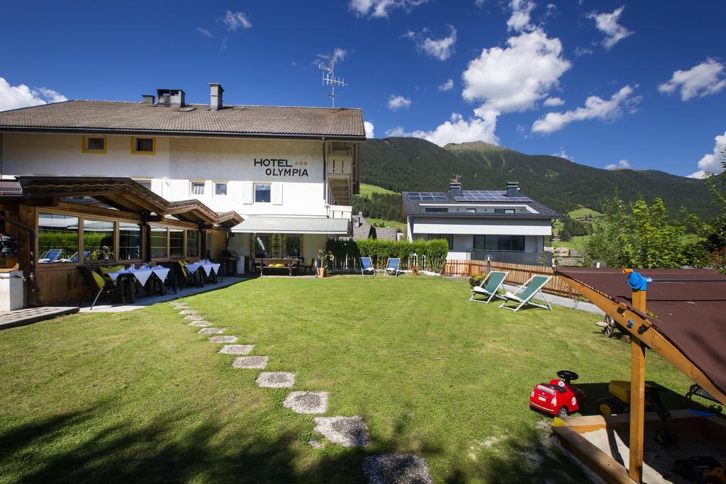 Hotel Chalet Olympia Монгуэльфо Экстерьер фото